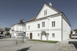 Pfarrhof in Ottensheim in Oberösterreich renoviert von Architekt Stummer 