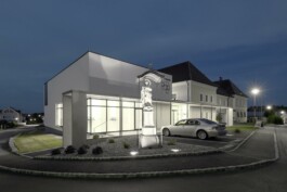 Pfarrzentrum in Haag am Hausruck in Oberösterreich geplant von Architekt Stummer 